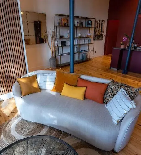 Le Lombard : Panorama Sur La Garonne Toulouse